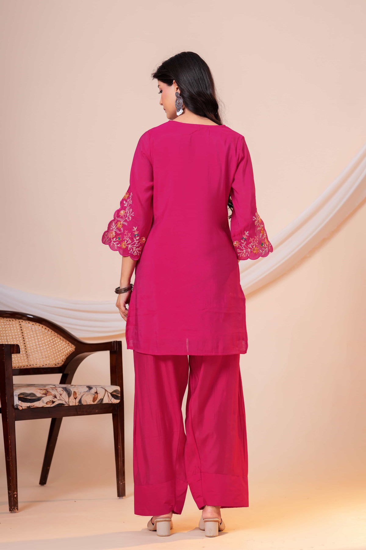 Nooraya Rani Embroidered Farshi Kurta Set