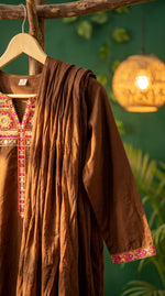 Load image into Gallery viewer, Rangrez Brown Embroidered Kurta Set