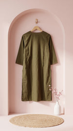 Load image into Gallery viewer, Maruva Military Green Appliqué Embroidered Kurta Set