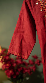 Load image into Gallery viewer, Resham Maroon Embroidered Kurta Set
