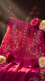 Load image into Gallery viewer, Nooraya Rani Embroidered Farshi Kurta Set