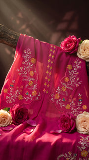 Nooraya Rani Embroidered Farshi Kurta Set