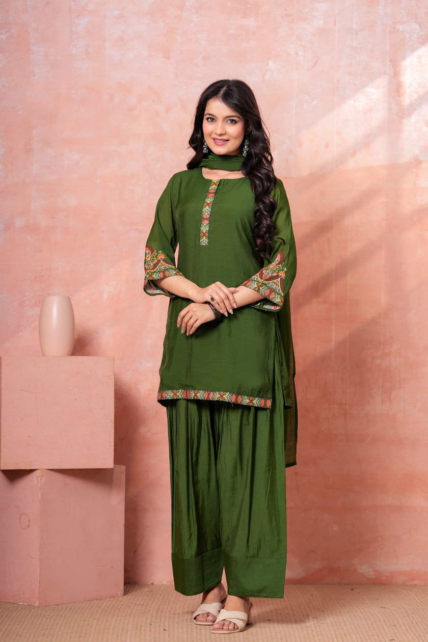 Military Green Floral Scallop Embroidered Kurta Set
