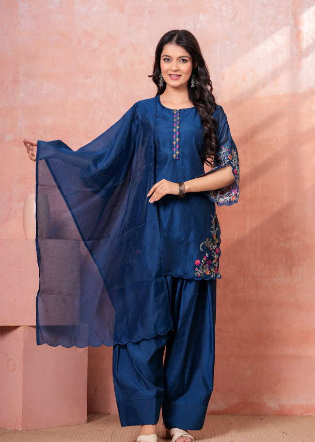 Navy Floral Scallop Embroidered Kurta Set