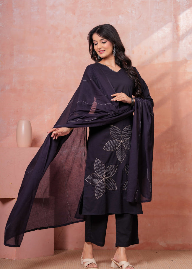 Noor-e-Gaj Black Appliqué Embroidered Kurta Set