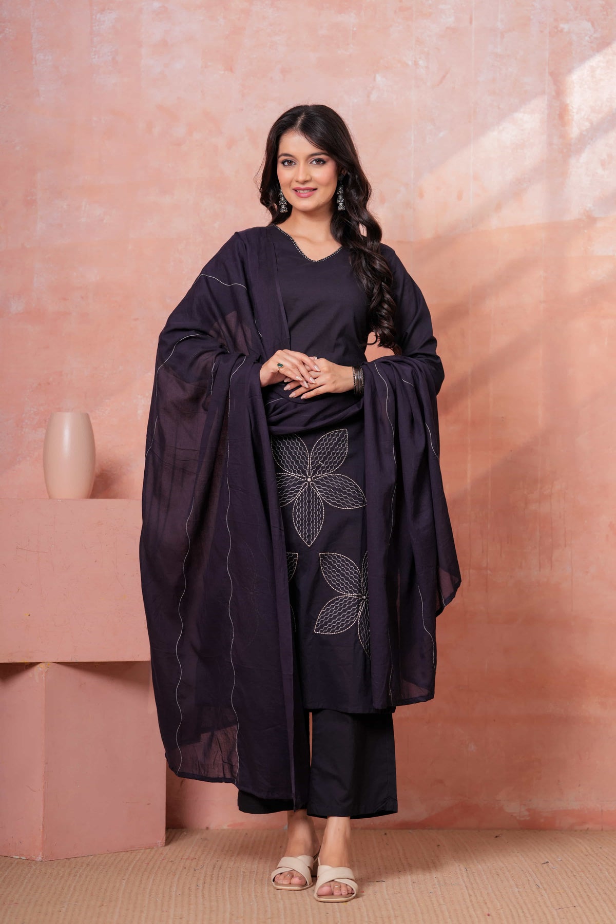 Noor-e-Gaj Black Appliqué Embroidered Kurta Set