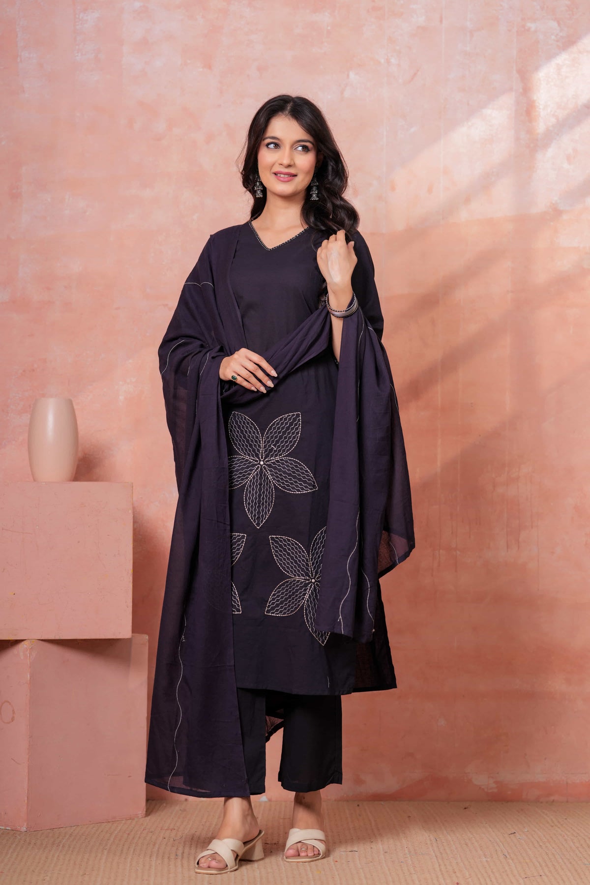 Noor-e-Gaj Black Appliqué Embroidered Kurta Set