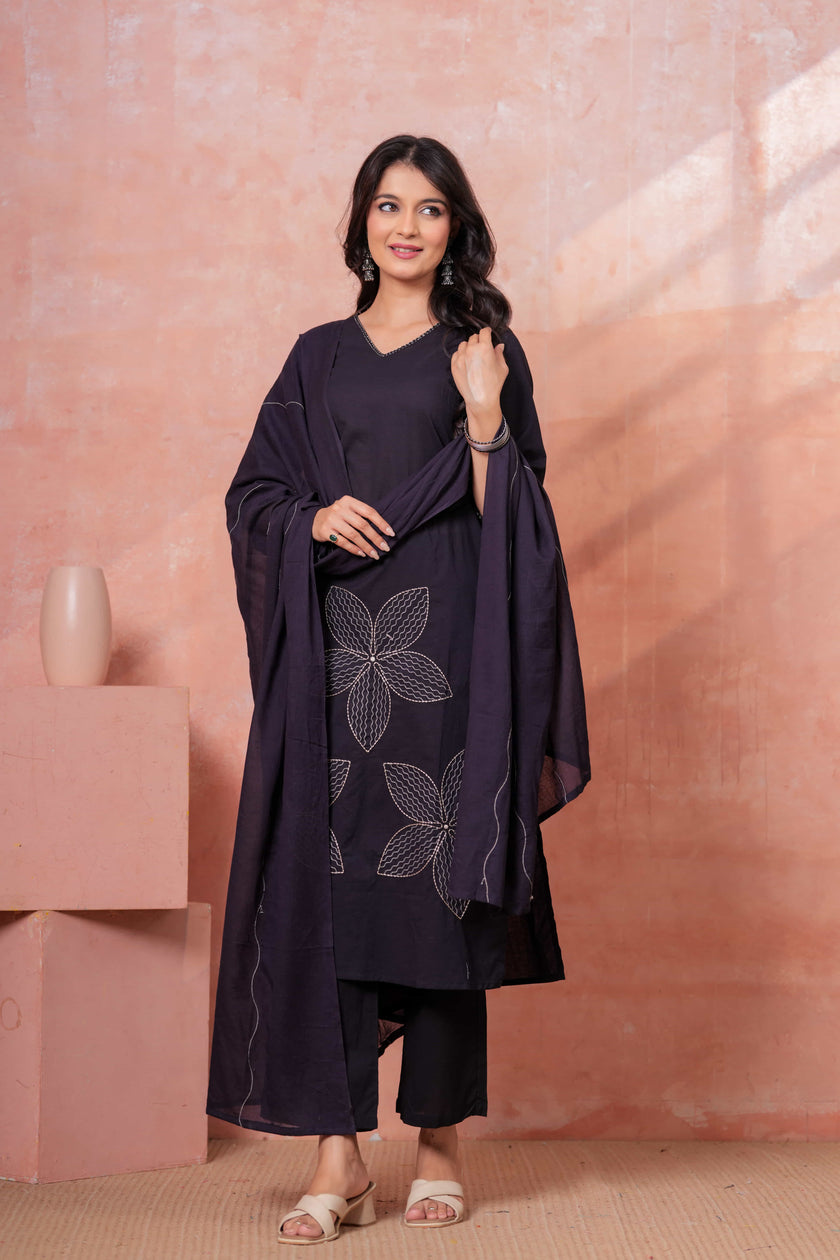 Noor-e-Gaj Black Appliqué Embroidered Kurta Set