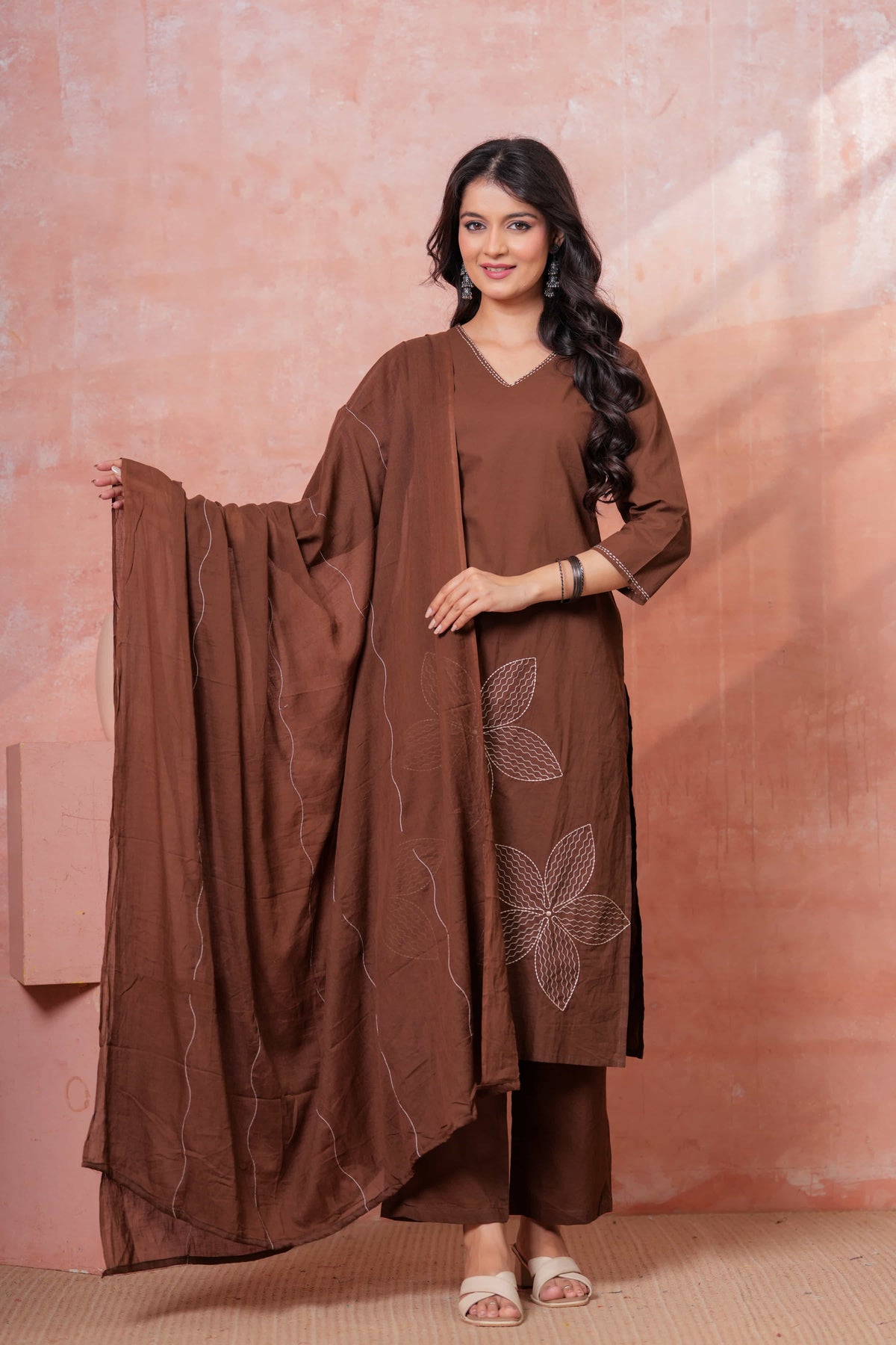 Noor-e-Gaj Brown Appliqué Embroidered Kurta Set