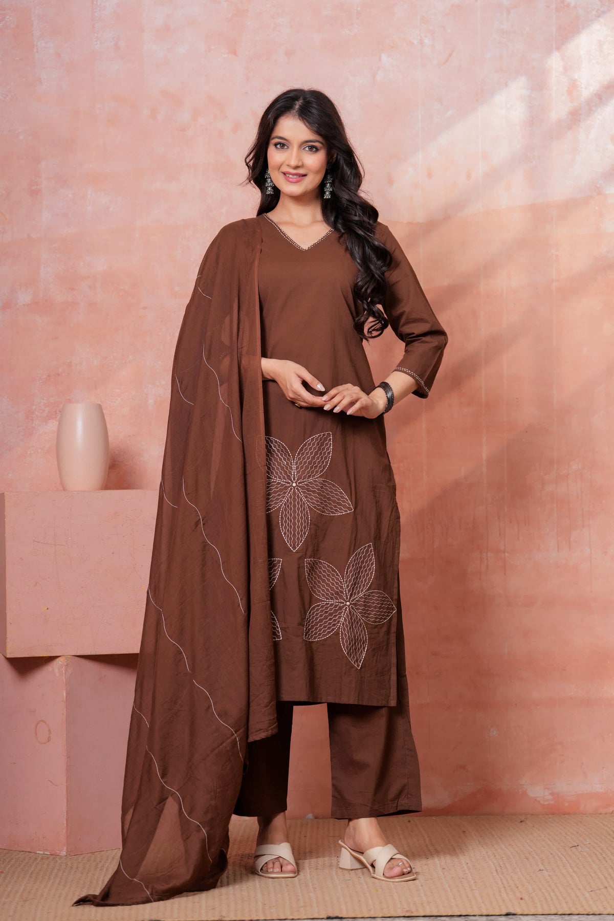 Noor-e-Gaj Brown Appliqué Embroidered Kurta Set