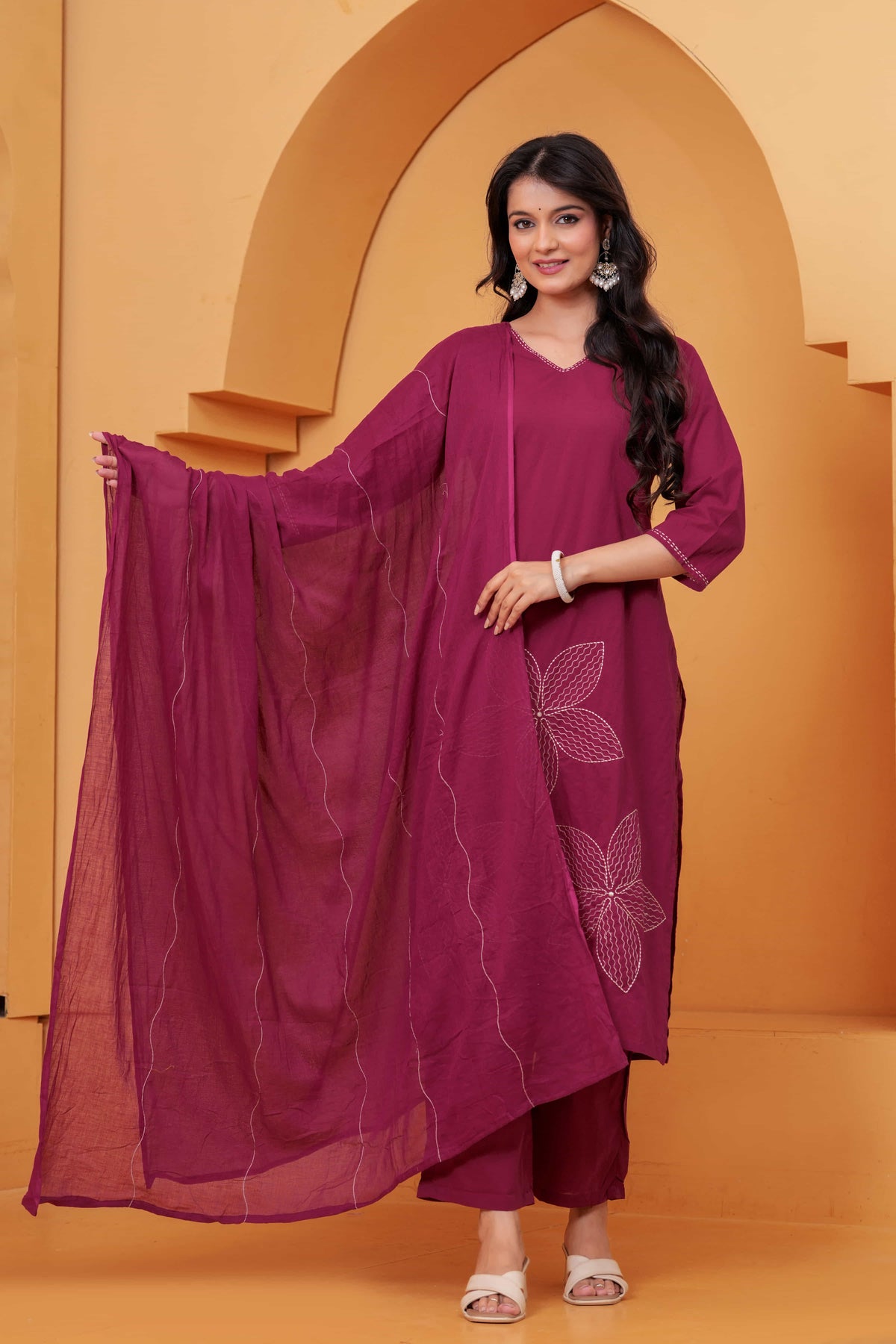 Noor-e-Gaj Wine Appliqué Embroidered Kurta Set
