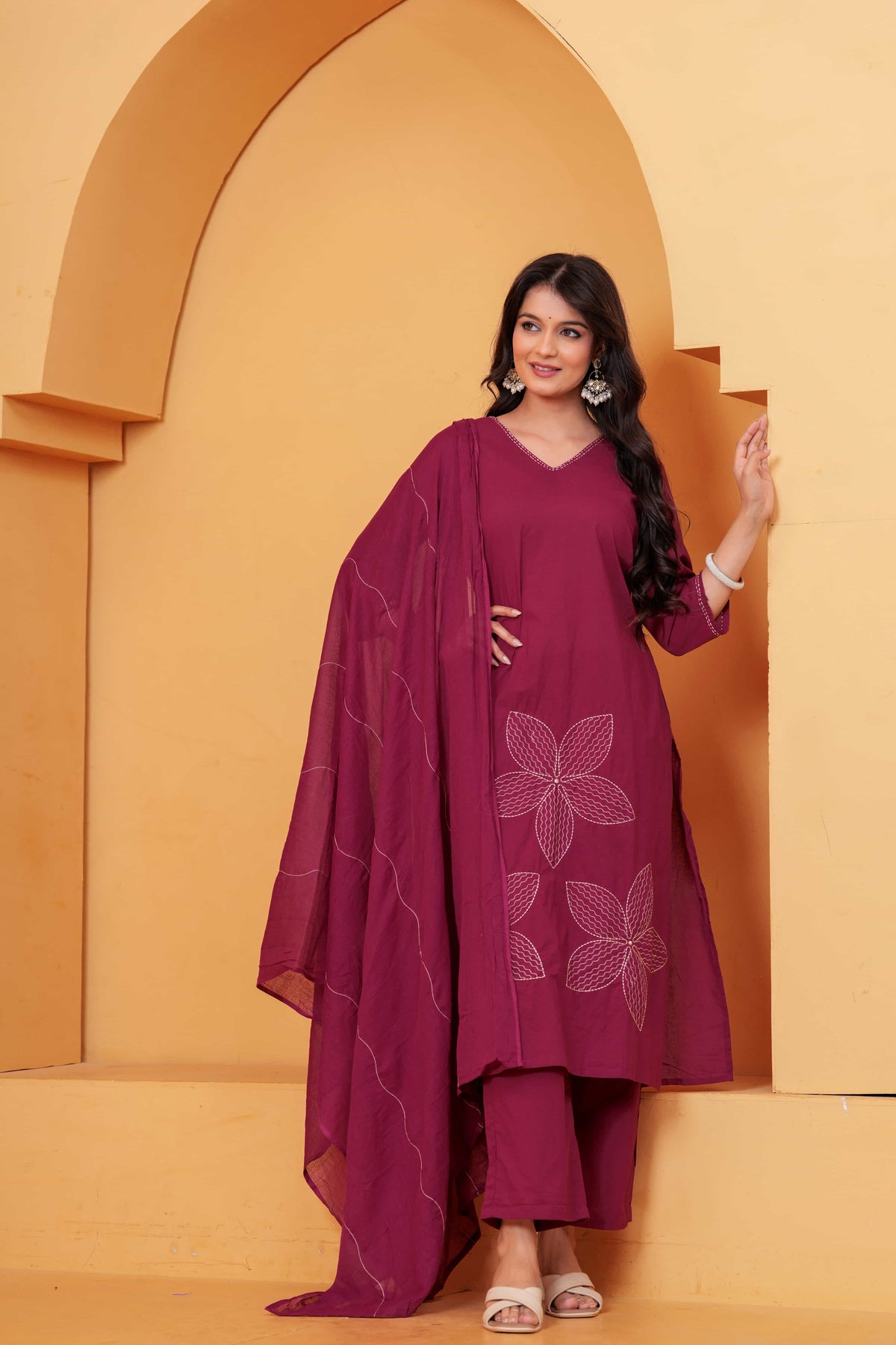 Noor-e-Gaj Wine Appliqué Embroidered Kurta Set